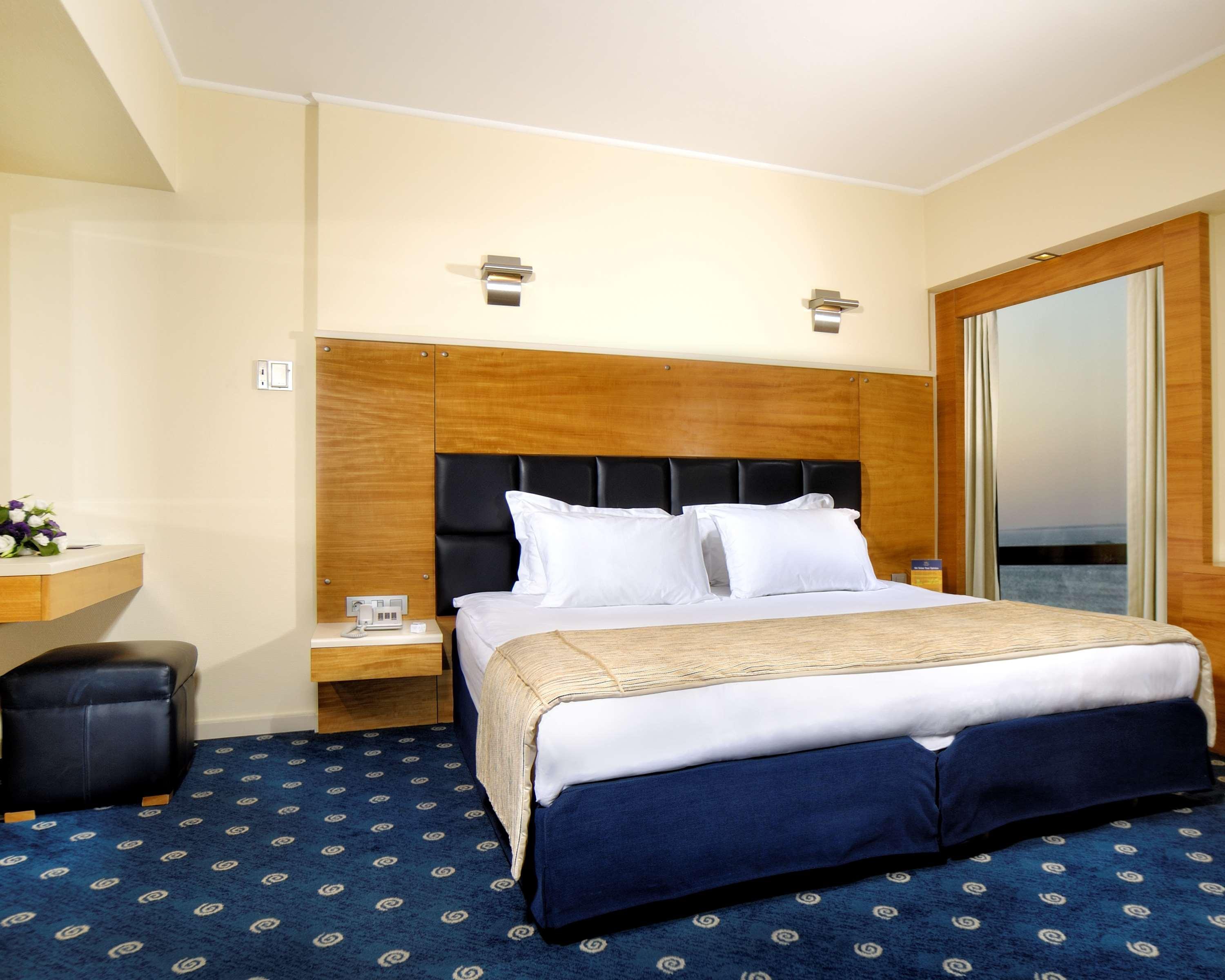Best Western Plus Hotel Konak Izmir Exterior photo
