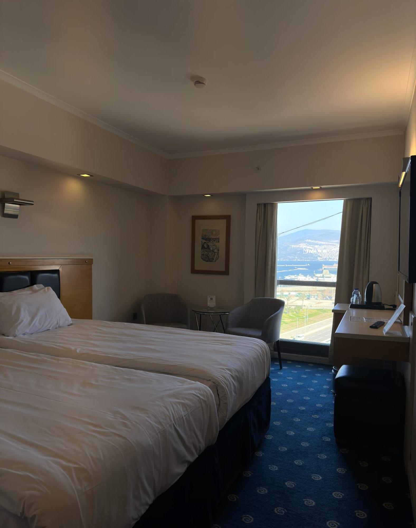 Best Western Plus Hotel Konak Izmir Exterior photo